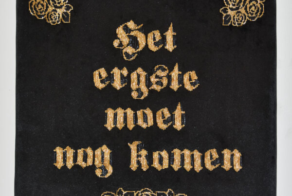 Schopenhauer quote, right-wing extremism, fascism, Dutch politics, Fraktur font, handwoven beads, social commentary art, gold-plated art, available artwork